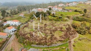 Land for sale in Calheta (Madeira), Portugal — €380,000