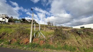 Land for sale in Santa Cruz, Portugal — €266,000