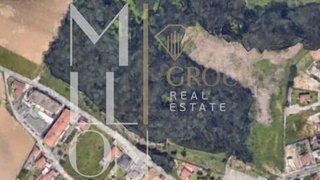 Land for sale in Vila Nova de Gaia, Portugal — €880,000