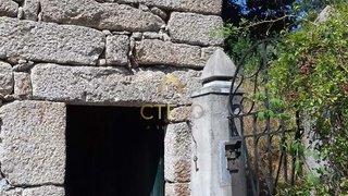 Land for sale in Seia, Portugal — €67,000