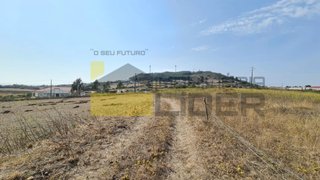 Land for sale in Mafra, Portugal — €180,000