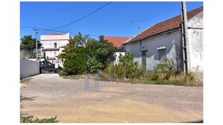 Land for sale in Loures, Portugal — €800,000