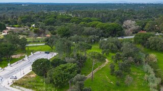 Terreno de 10 564 m² em Setúbal