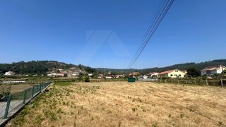 Land for sale in Paredes de Coura, Portugal — €77,000