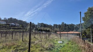 Land for sale in Arcos de Valdevez, Portugal — €45,000