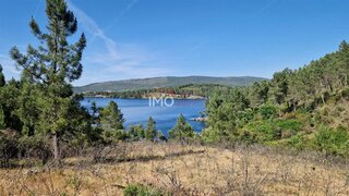 Land for sale in Marvão, Portugal — €290,000