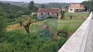 Terreno em Viseu · 3950 m² · 110 000 €