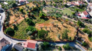 Terreno de 2560 m² em Viseu