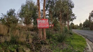 Land for sale in Vouzela, Portugal — €7,500