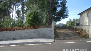 Terreno de 1719 m² em Viseu