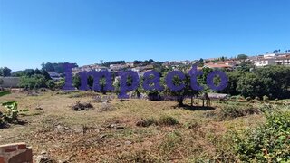 Land for sale in São João da Madeira, Portugal — €150,000