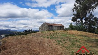 Terreno para venda em Vouzela, Portugal — 57 000 €