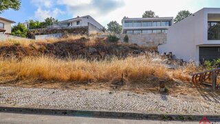 Terreno de 702 m² em Viseu