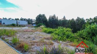 Land for sale in Vouzela, Portugal — €37,700