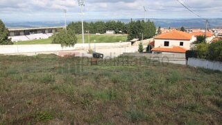 Land for sale in Gouveia, Portugal — €39,000