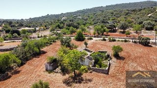 Terreno de 11 880 m² em Faro