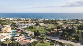 Land for sale in Lagos, Portugal — €2,190,000