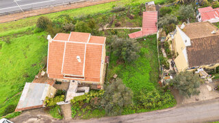 Land for sale in Odivelas, Portugal — €185,000