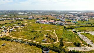 Terreno de 31 120 m² em Faro