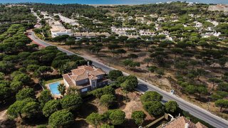 Land for sale in Loulé, Portugal — €1,975,000