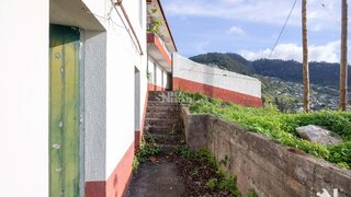 Land for sale in Calheta (Madeira), Portugal — €215,000