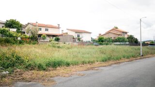 Land for sale in Lousada, Portugal — €45,000