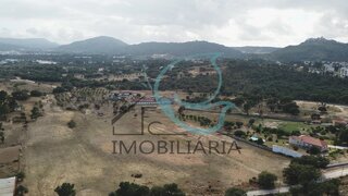 Terreno de 15 050 m² em Setúbal