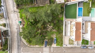 Land for sale in Almada, Portugal — €215,000