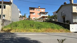 Land for sale in Vila Nova de Famalicão, Portugal — €75,000