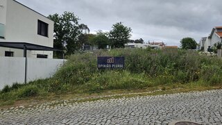 Land for sale in Vila Nova de Gaia, Portugal — €75,000