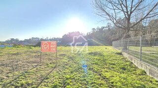 Land for sale in Paços de Ferreira, Portugal — €98,000