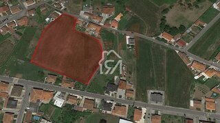 Land for sale in Paços de Ferreira, Portugal — €275,000