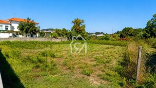 Land for sale in Paços de Ferreira, Portugal — €96,000