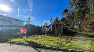 Land for sale in Paços de Ferreira, Portugal — €98,000