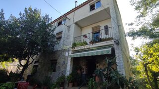 8-bedroom house with pool in Terrassa