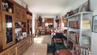 8-bedroom house with pool in Terrassa