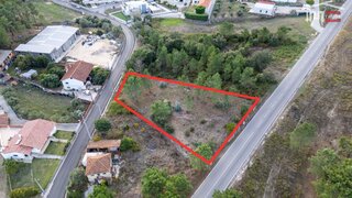Terreno para venda em Porto de Mós, Portugal — 79 900 €