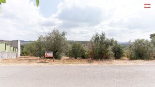 Land for sale in Ourém, Portugal — €25,000