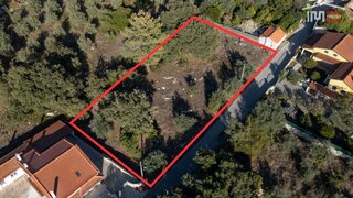 Land for sale in Porto de Mós, Portugal — €59,000