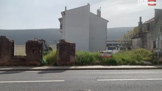Land for sale in Porto de Mós, Portugal — €75,000