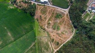 Terreno em Santa Maria da Feira · 12 480 m² · 97 500 €