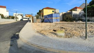 Land for sale in Loures, Portugal — €129,970