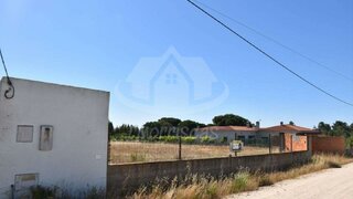 Land for sale in Salvaterra de Magos, Portugal — €100,000