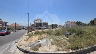 Terreno em Loures · 482 m² · 260 000 €