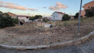 Land for sale in Loures, Portugal — €230,000