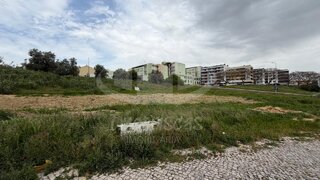 Land for sale in Loures, Portugal — €250,000