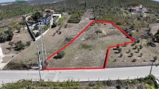Terreno em Leiria · 3133 m² · 85 000 €