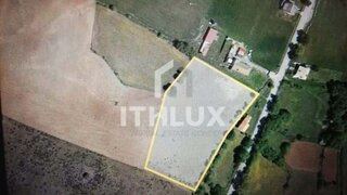 Terreno de 10 400 m² em Bragança