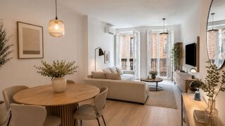2-bedroom apartment with terrace in Ciutat Vella