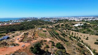 Terreno em Lagoa · 14 320 m² · 3 090 000 €